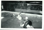 1977-08 Everyone using Moms pool_15.jpg