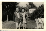 1942-09 Romeo & Helen Pond, Mapleview NY.jpg