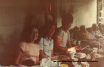 1981-07 Moms Pics, Anne,Liz,Rick Liz birthday.jpg