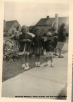 1954-09 Barbara, Joan Lorentz, Pat first day of Kinder.jpg