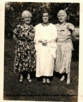 1960-Spring Aunt Bella Kenny, Barbara, NaNa, Mary Higgins.jpg