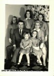 1961-04 Eileen,Barb,Pat,Jerome,Juliet,Liz,Meg (2).jpg
